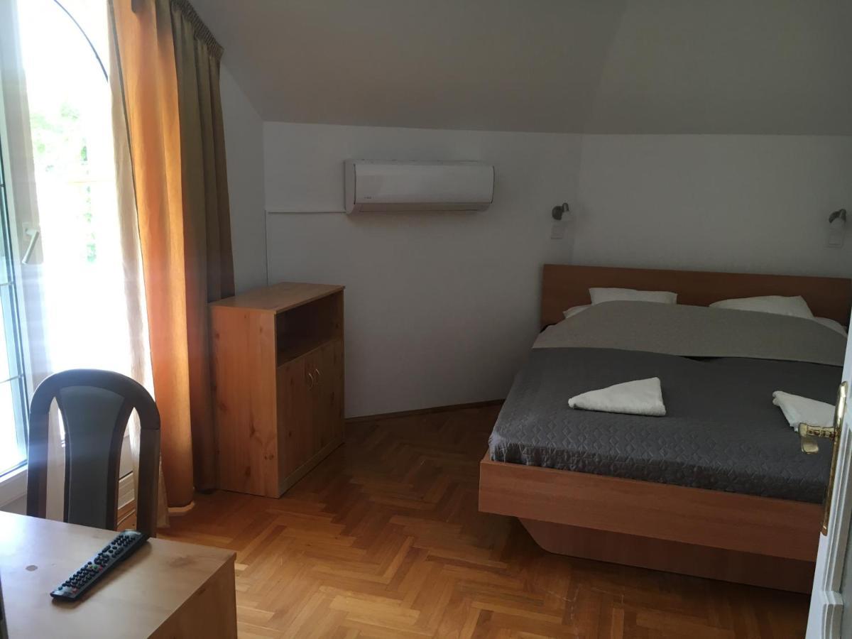 Готель Center Apartmanhaz Гайдусобосло Екстер'єр фото